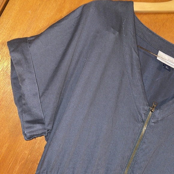 •UNIVERSAL THREAD•GRAY ZIP UTLITY DRESS WITH FRONT POCKETS AND CUFF SLEEVE XS - Picture 8 of 10
